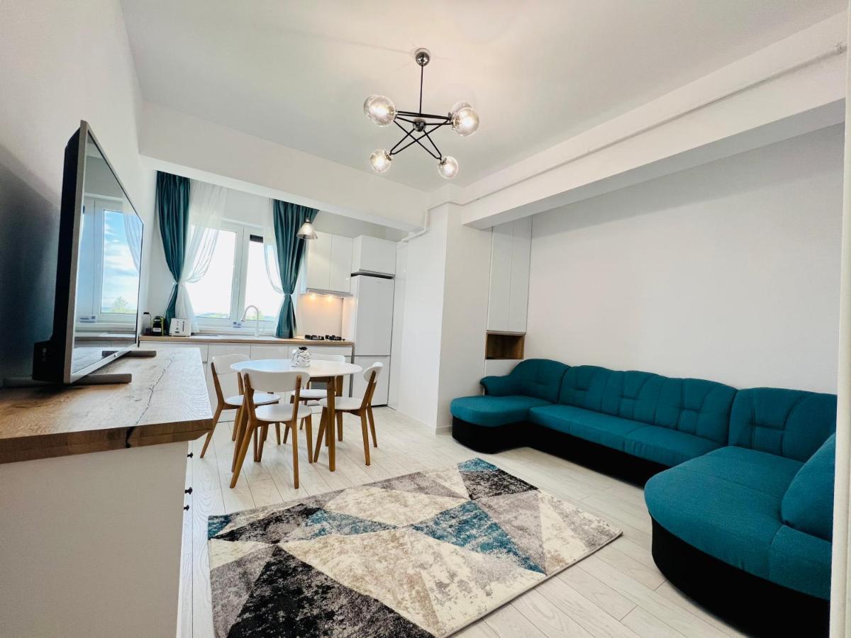 Altheda Living Zamca Apartment Suceava Bagian luar foto