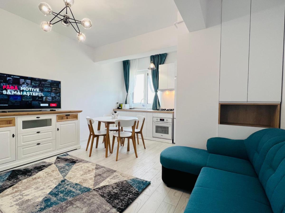 Altheda Living Zamca Apartment Suceava Bagian luar foto