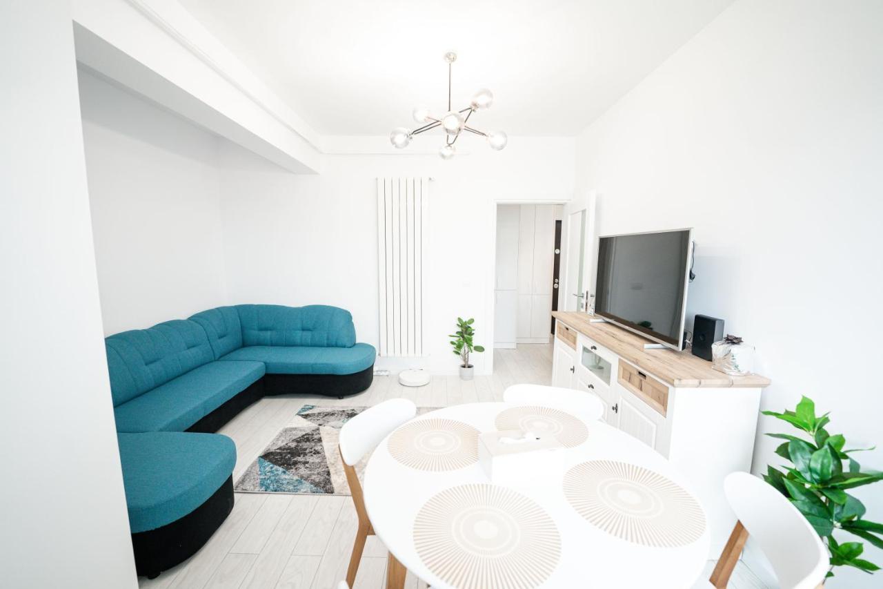 Altheda Living Zamca Apartment Suceava Bagian luar foto