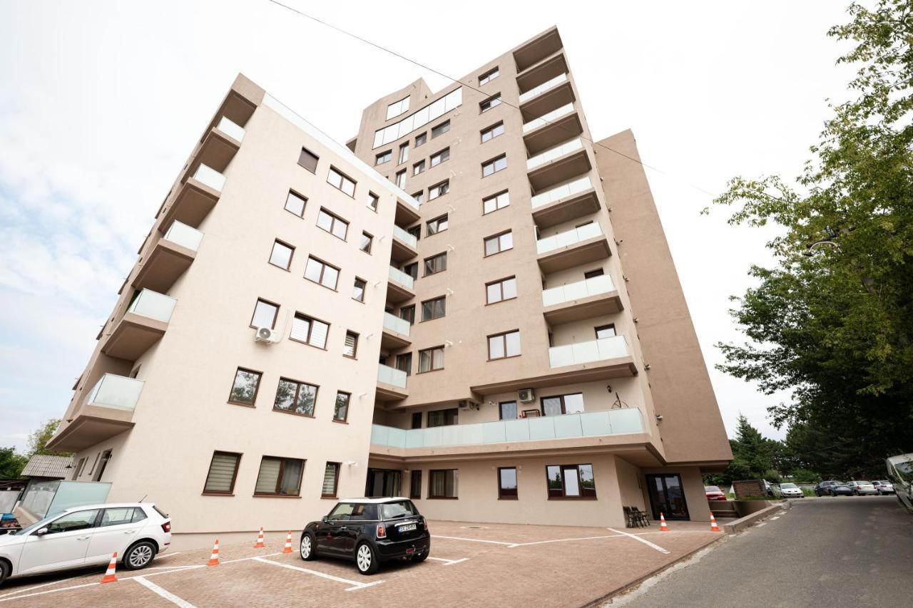 Altheda Living Zamca Apartment Suceava Bagian luar foto
