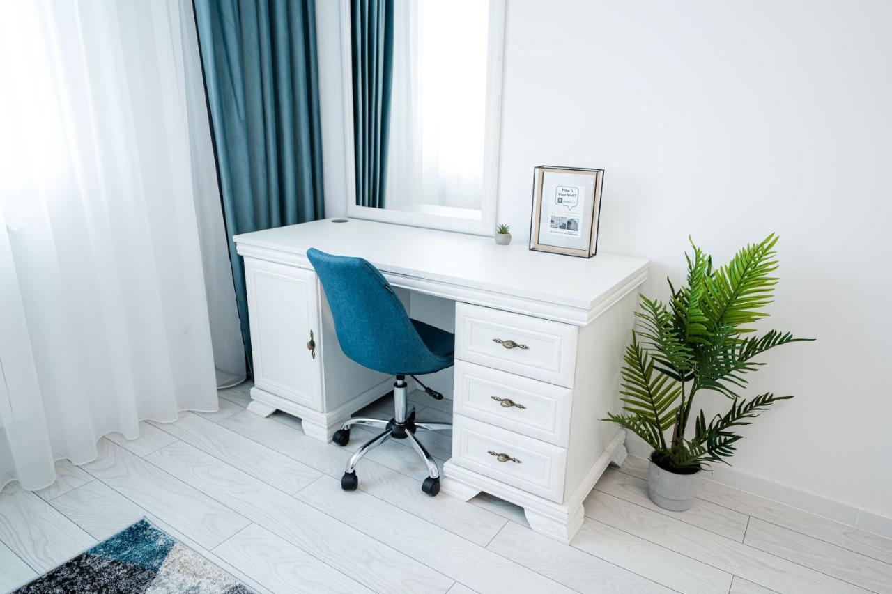 Altheda Living Zamca Apartment Suceava Bagian luar foto